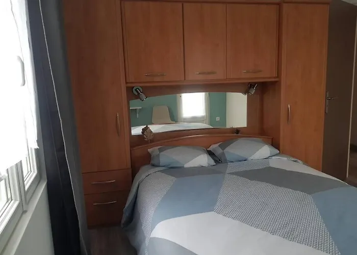 Maison Bateau