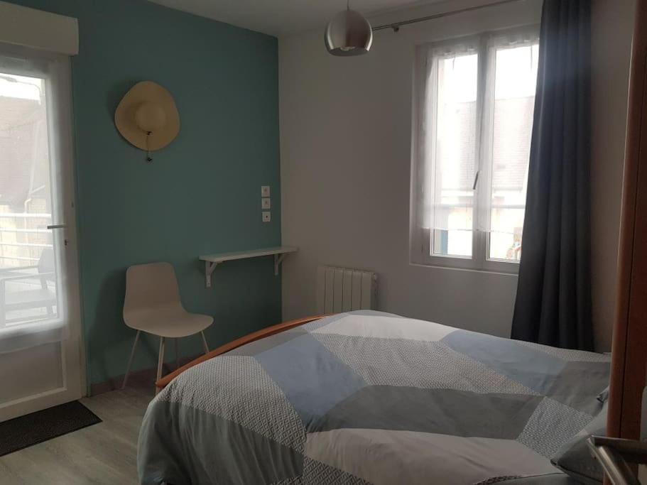 Maison Bateau * Lion-sur-Mer